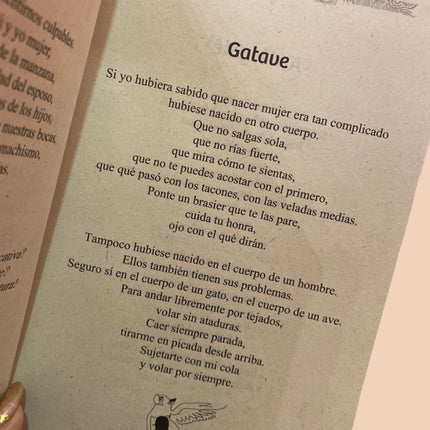 Bitácora: Poemario y Algo Más