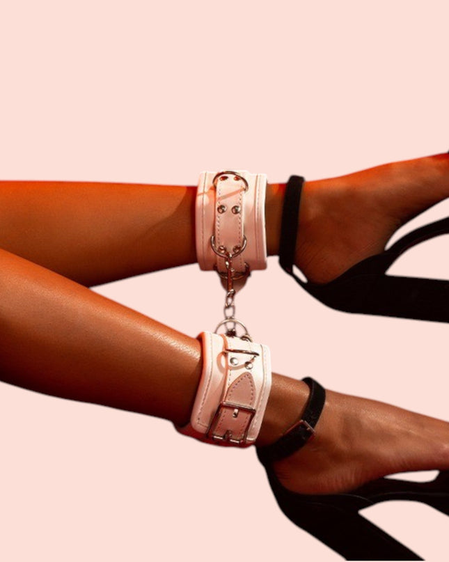 Esposas Para Pies White